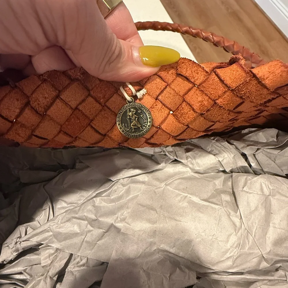 BROWN/COGNAC COWHIDE LEATHER WOVEN BAG/TOTE - Picture 4 of 6